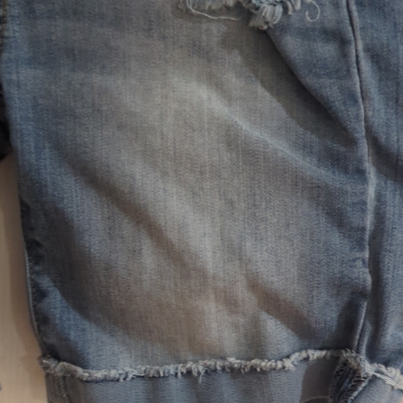 Denizen from Levi's Light Blue Distressed Roll-Hem Jean Shorts - Picture 5 of 13